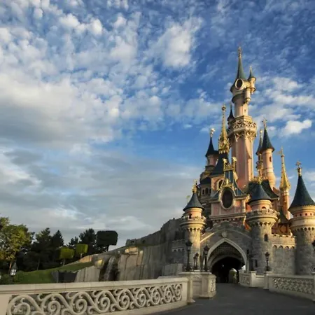 Sublime Duplex Aux Portes De Disney Et Paris Apartment